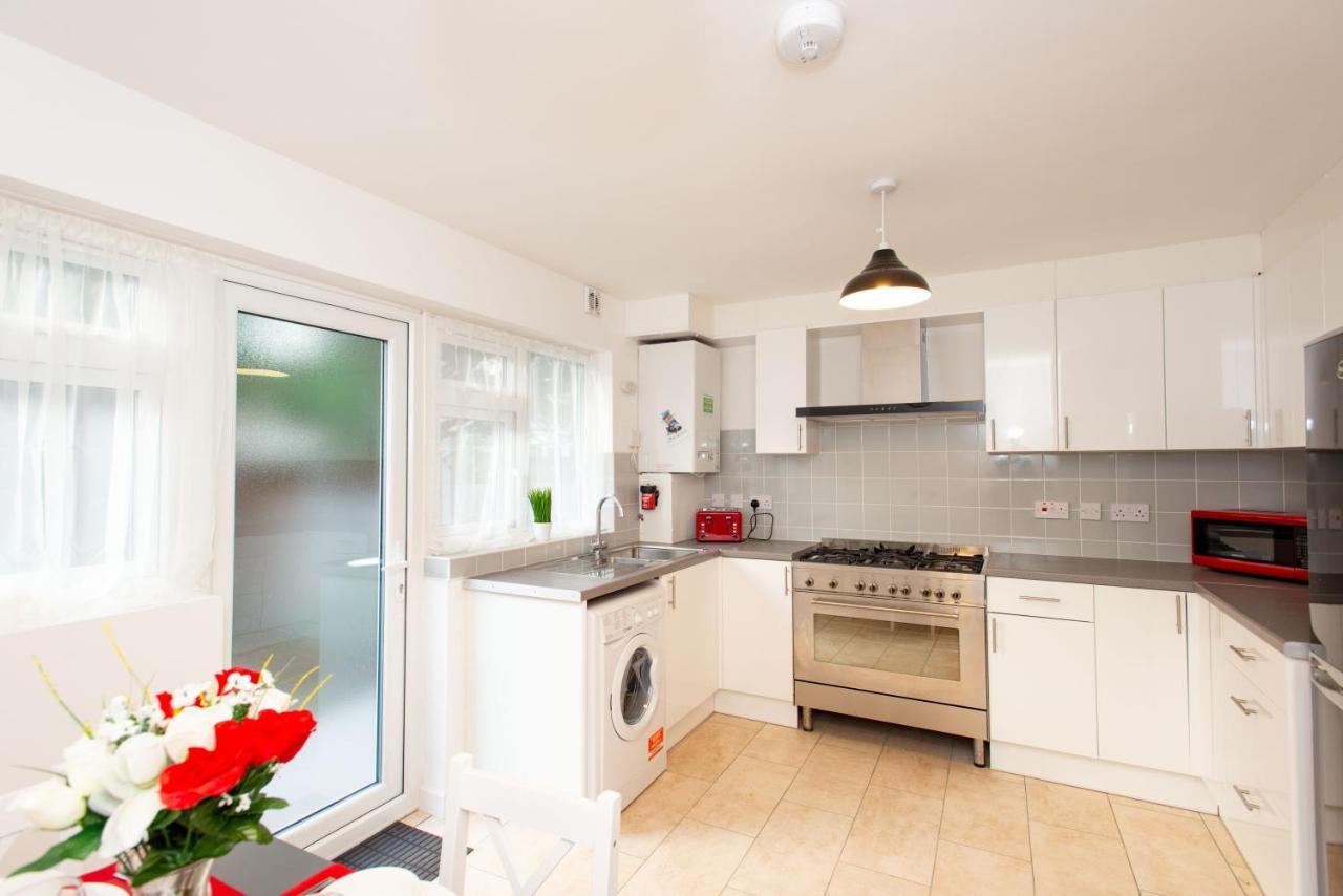 Stunning Four Bedroom House Close To Excel, O2 & Central London With Free Parking Eksteriør bilde