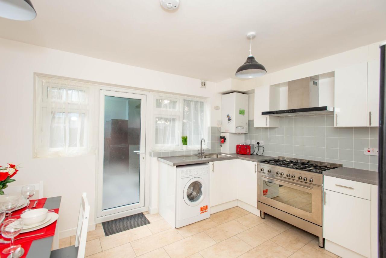 Stunning Four Bedroom House Close To Excel, O2 & Central London With Free Parking Eksteriør bilde