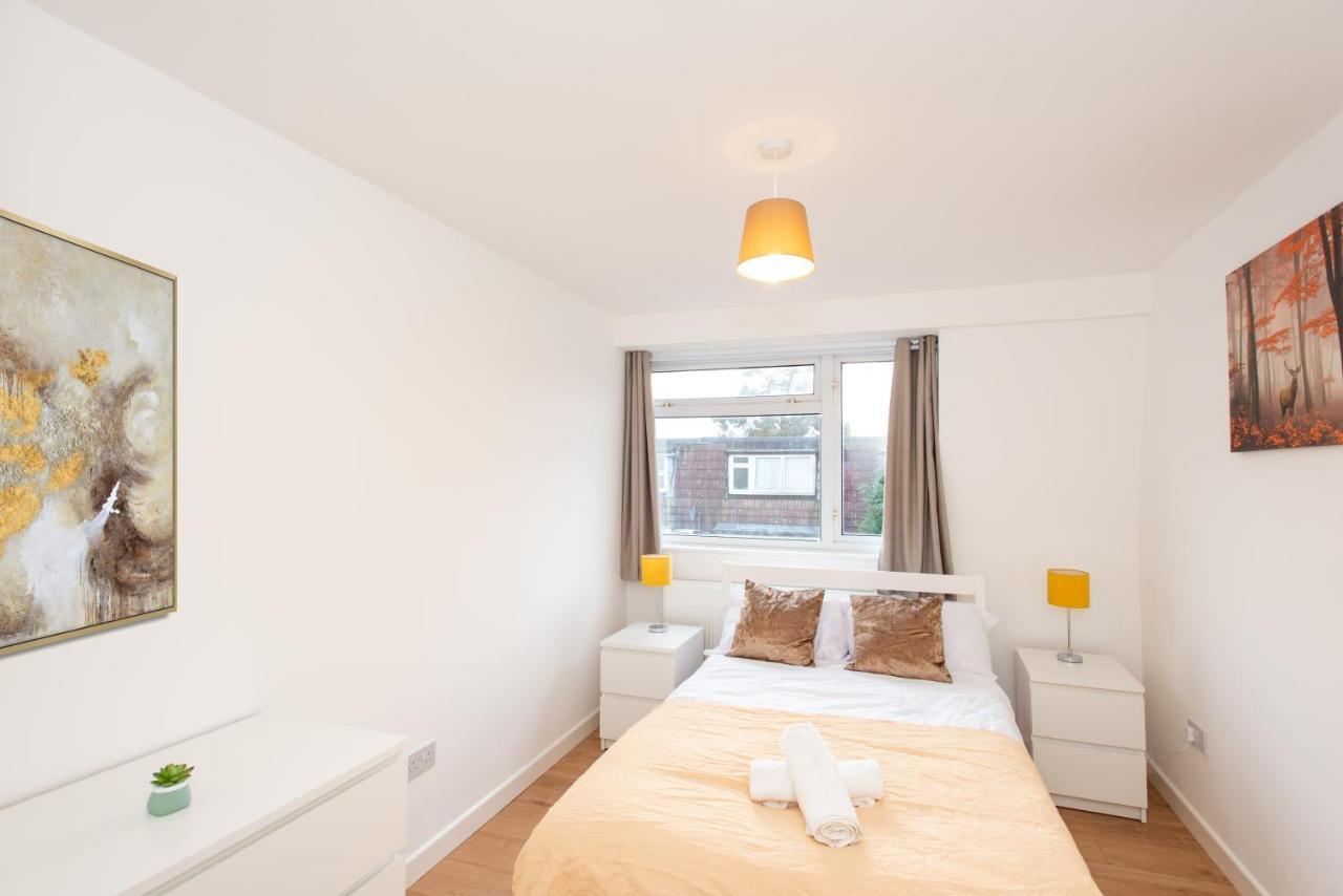 Stunning Four Bedroom House Close To Excel, O2 & Central London With Free Parking Eksteriør bilde